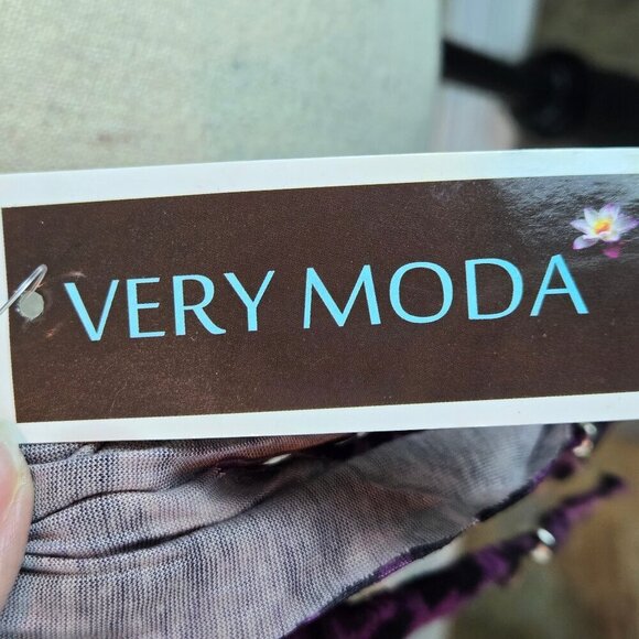 Very Moda Purple Animal Print Scarf Necklace Jewelry Multiple Ways to Style NWT - Picture 12 of 15